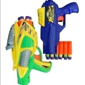 Buzz Bee Toys: Air Blasters Tek 6 and Air Warriors Jaguar, kids toys.